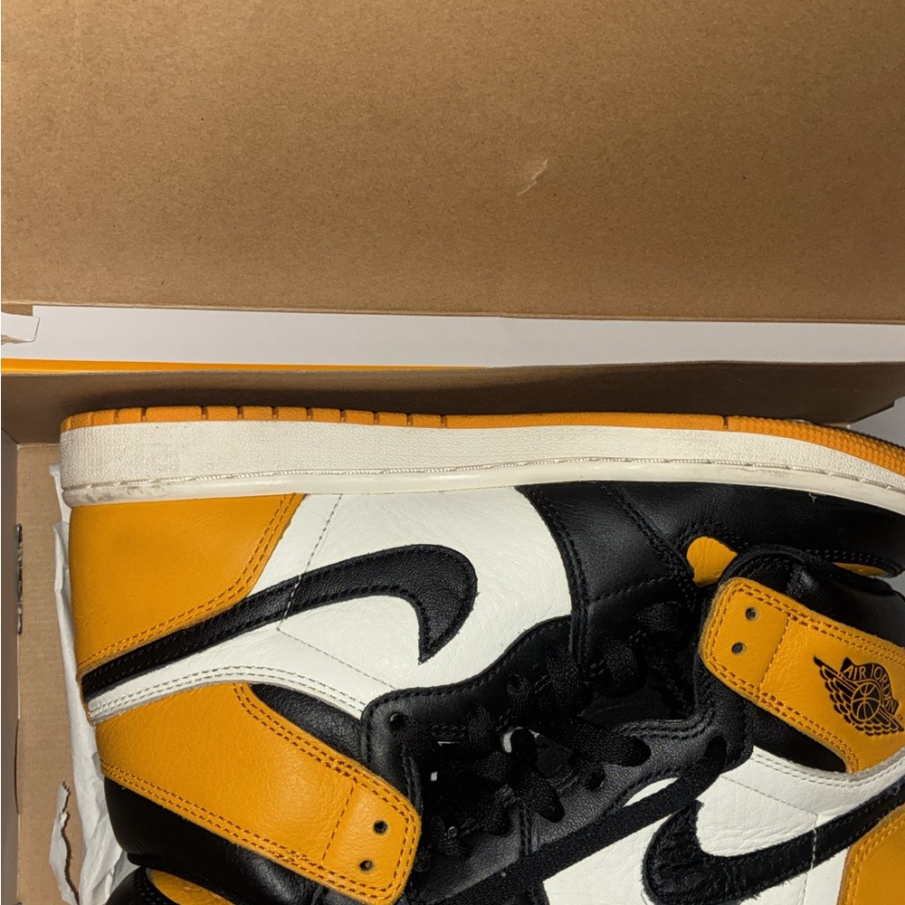 Nike Black and yellow Taxis  Men's Shoes